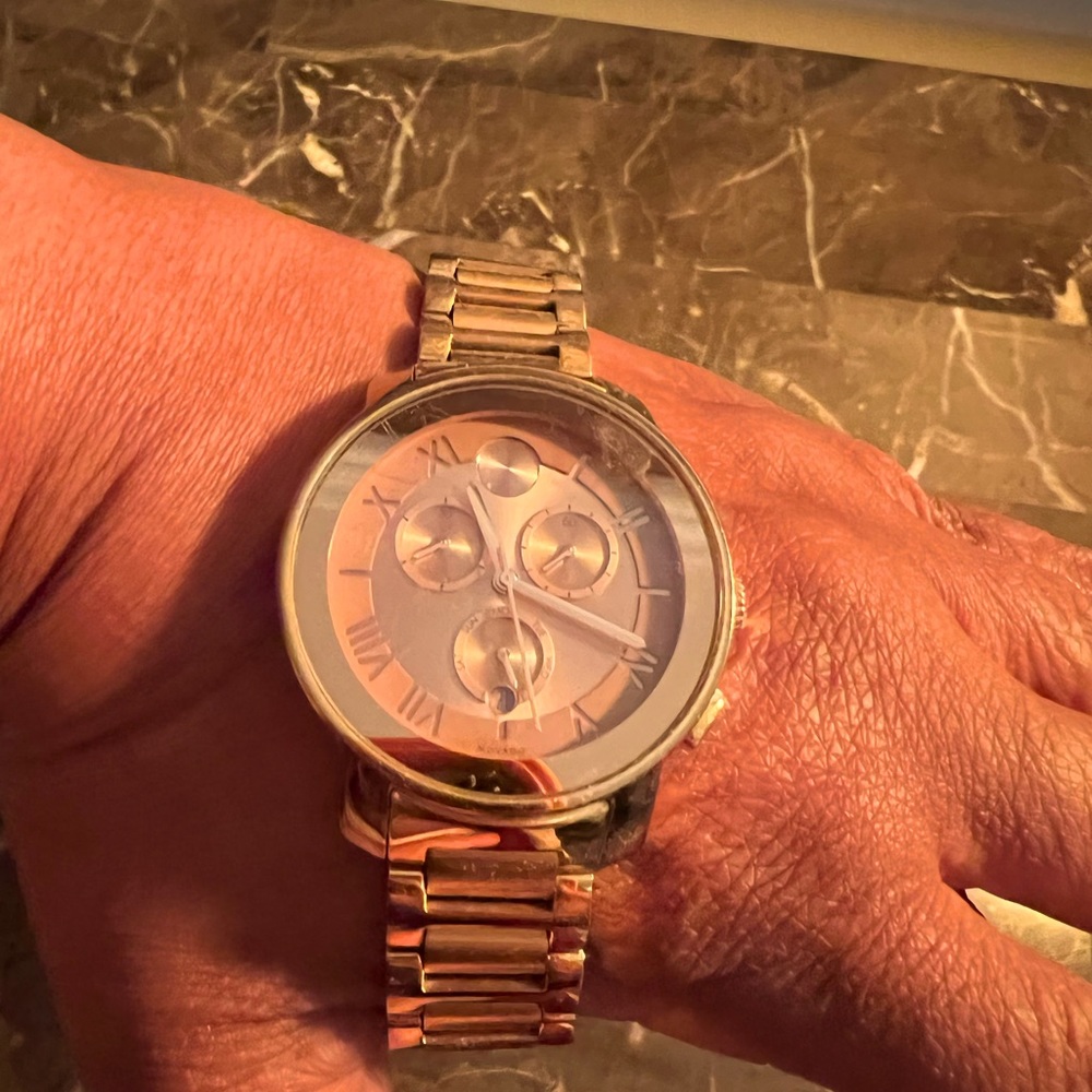 Movado watch Authentic bold Gold in excellent condition